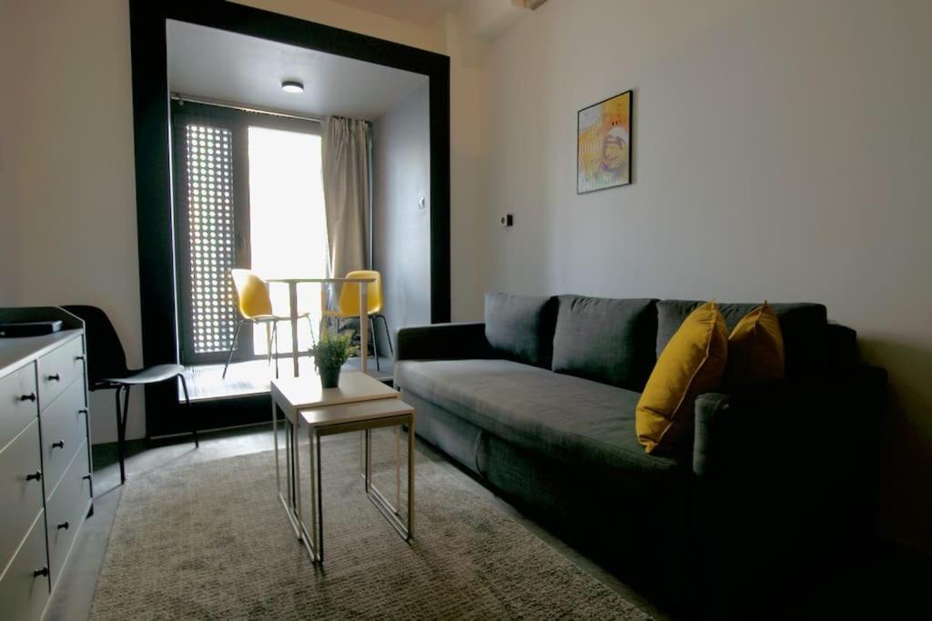 Studio Apartment By Hi5- Rottenbiller Apartment Budapest Exterior photo